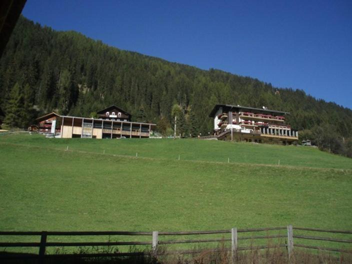 Hotel Lärchenhof St. Jakob in Defereggen Exterior foto